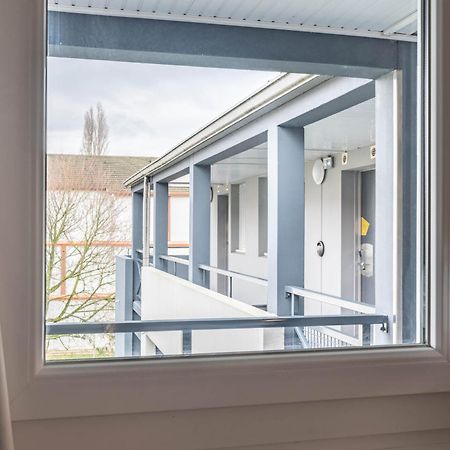 B&B Hotel Lille Seclin Unexpo Екстериор снимка