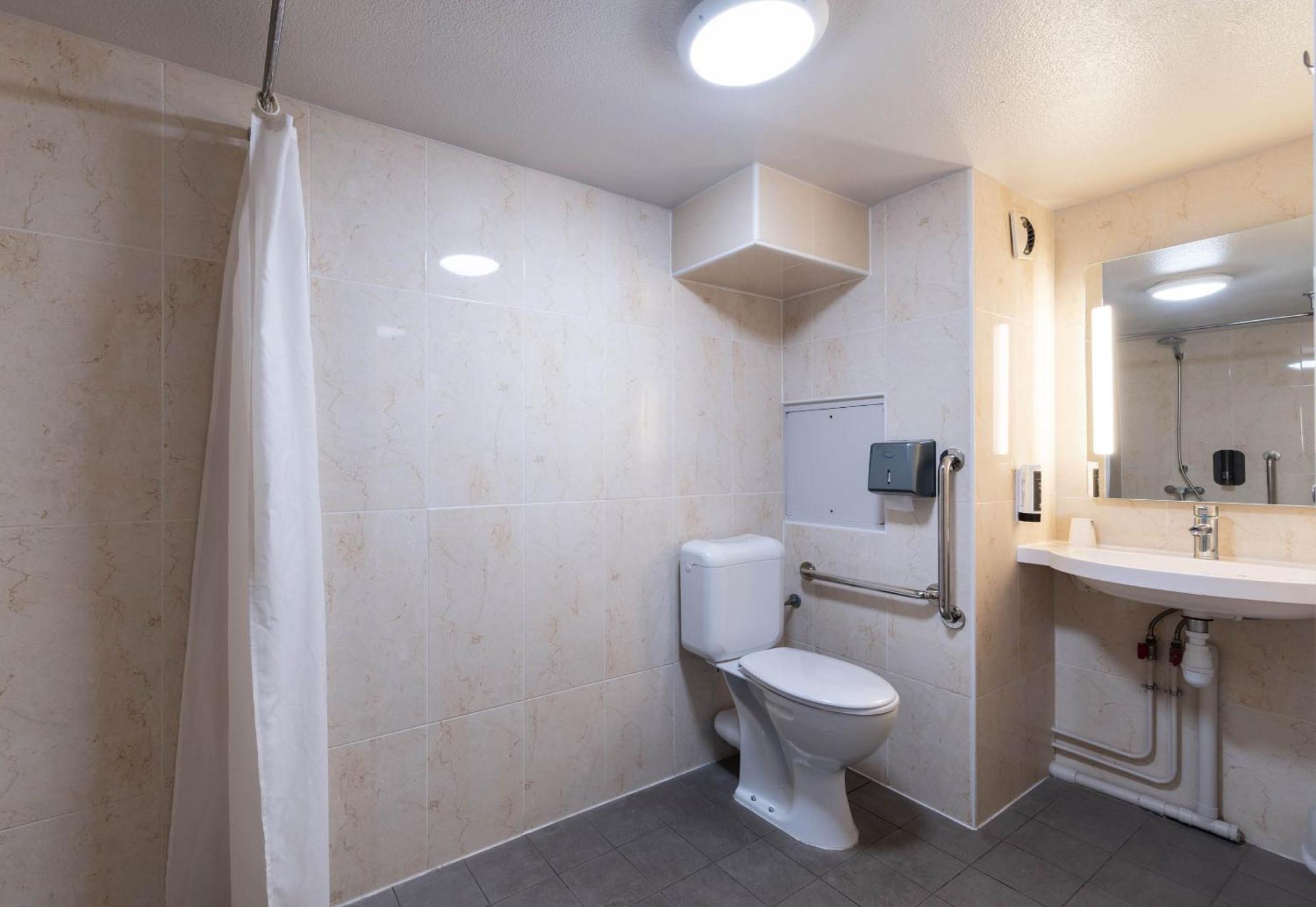 B&B Hotel Lille Seclin Unexpo Екстериор снимка
